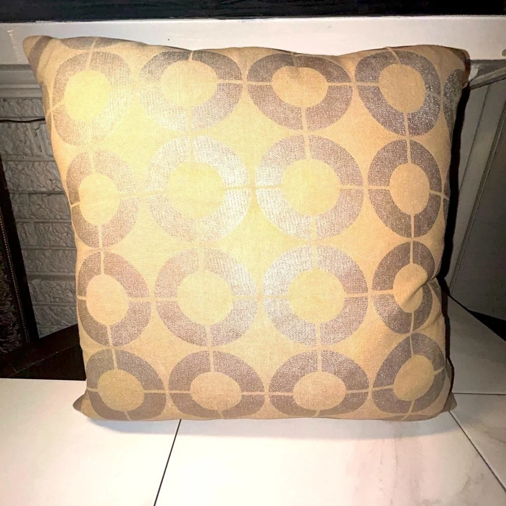 Safavieh Silver Cream Tan Geometric Circles Accent Throw Pillows